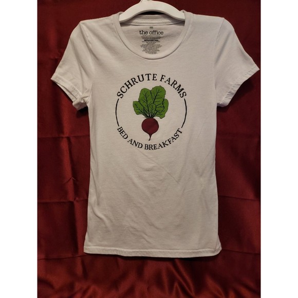 The Office Womens T-Shirt Size XS Schrute Farms Bed And Breakfast White Beets - Picture 2 of 6
